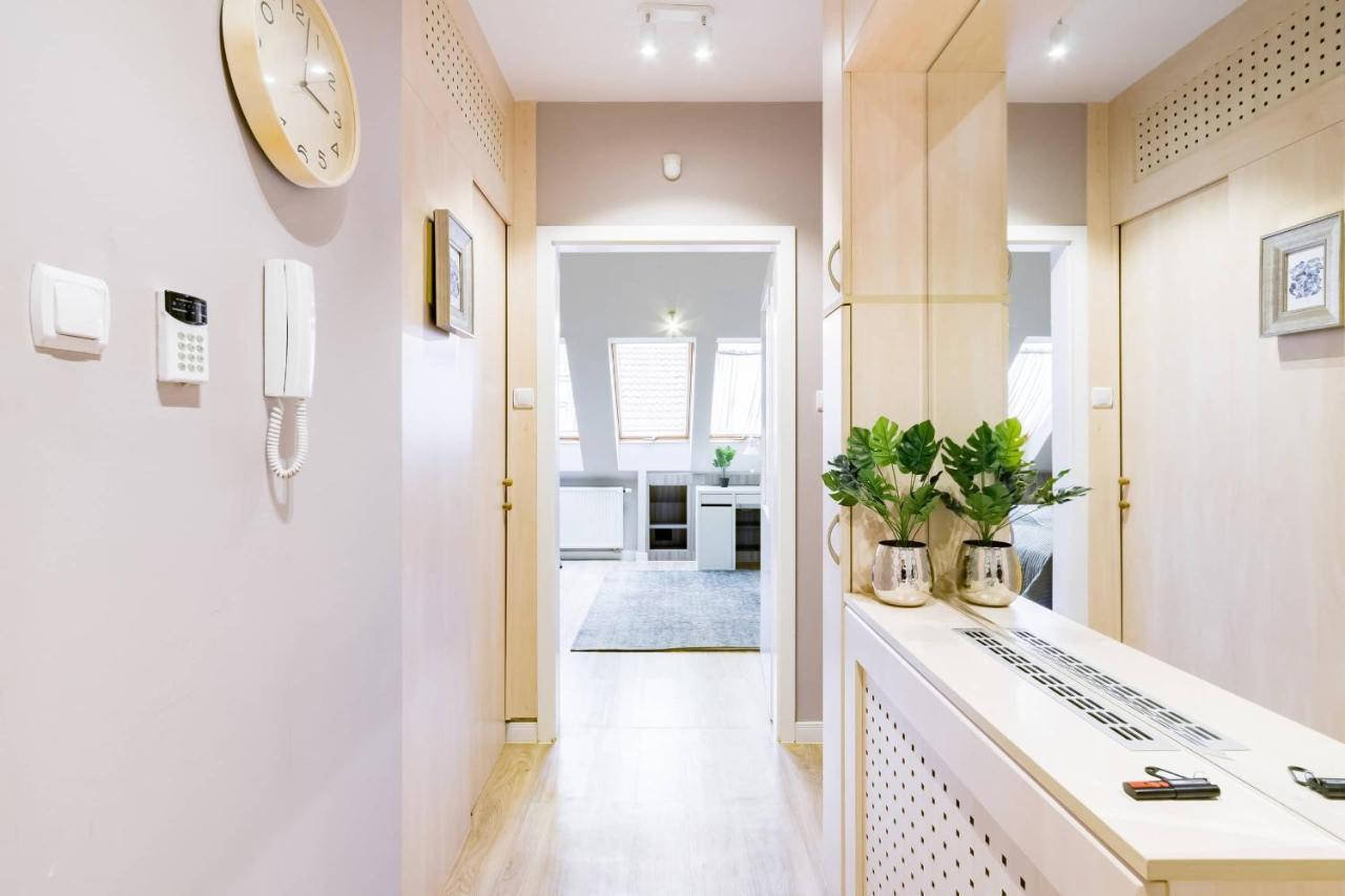 Sunny And Central Penthouse With Private Garage Будапеща Екстериор снимка