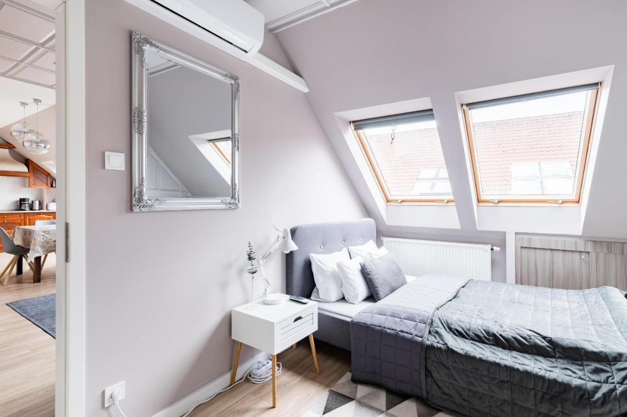 Sunny And Central Penthouse With Private Garage Будапеща Екстериор снимка