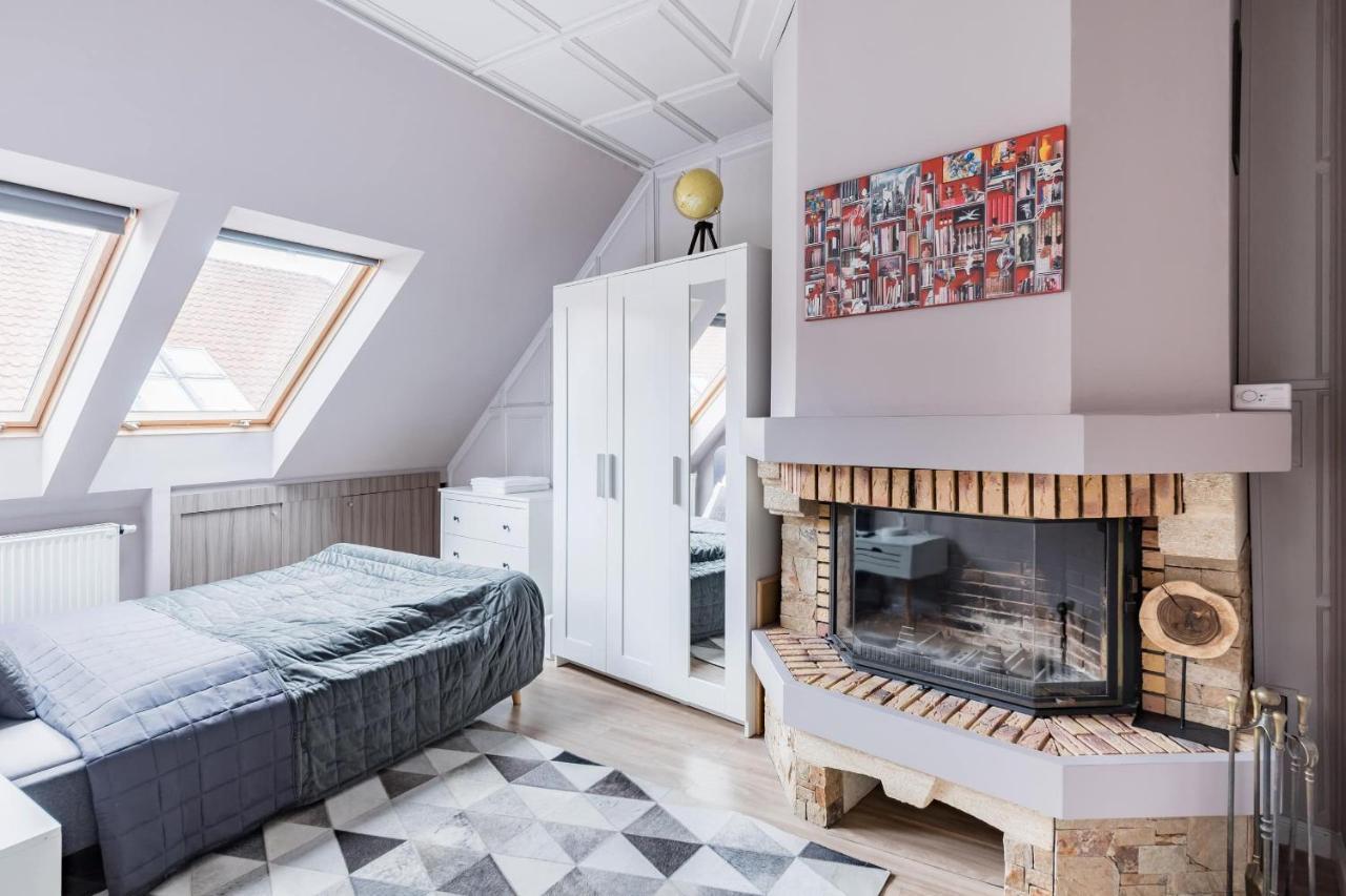Sunny And Central Penthouse With Private Garage Будапеща Екстериор снимка