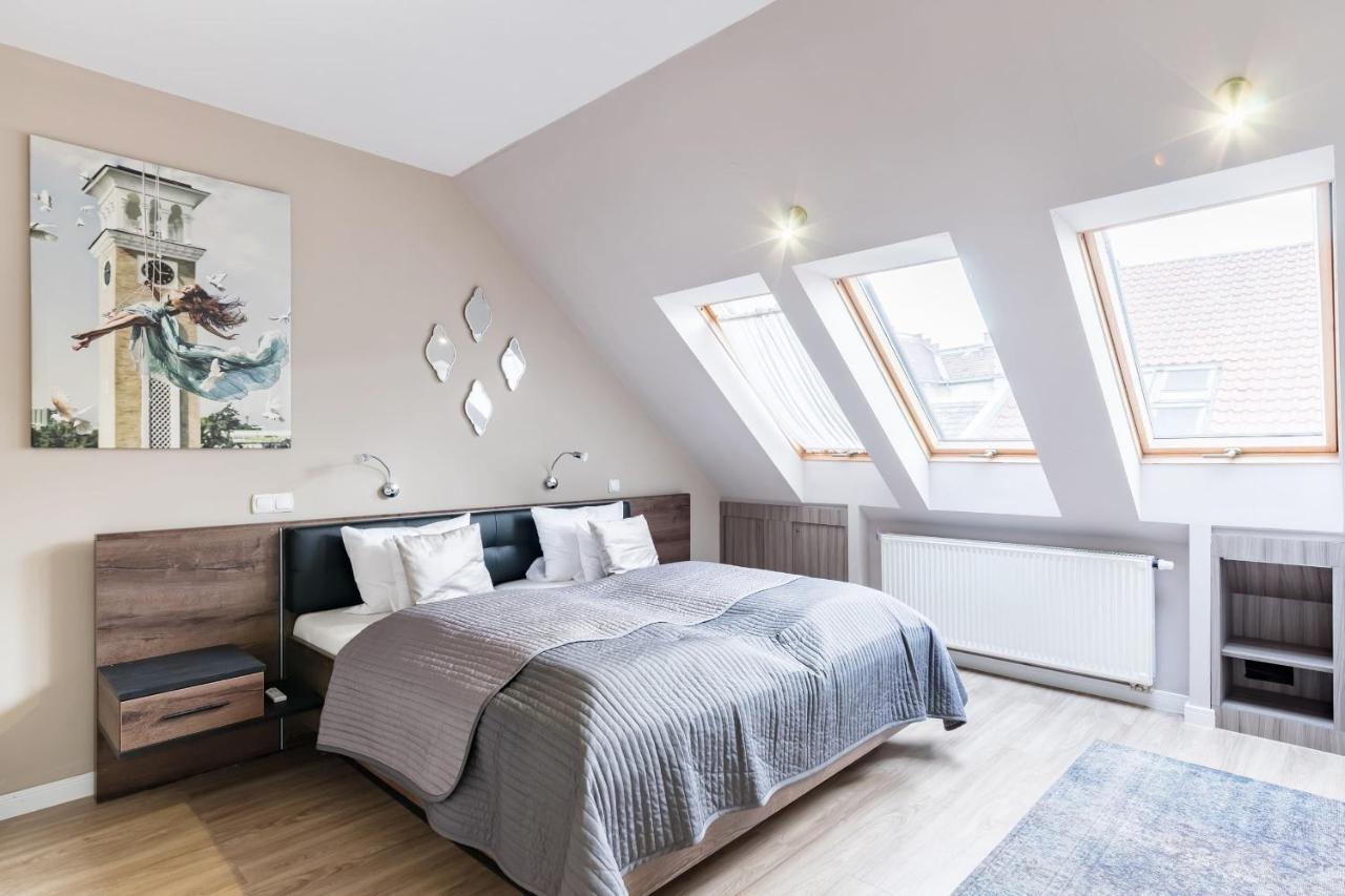 Sunny And Central Penthouse With Private Garage Будапеща Екстериор снимка