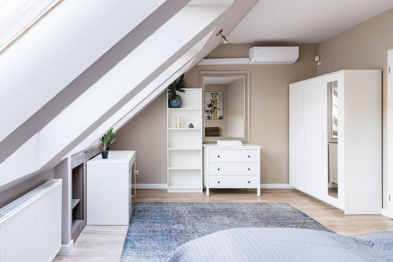 Sunny And Central Penthouse With Private Garage Будапеща Екстериор снимка