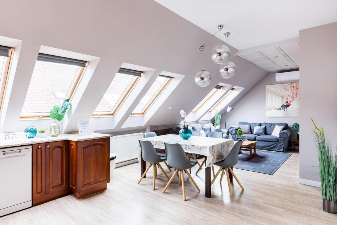 Sunny And Central Penthouse With Private Garage Будапеща Екстериор снимка