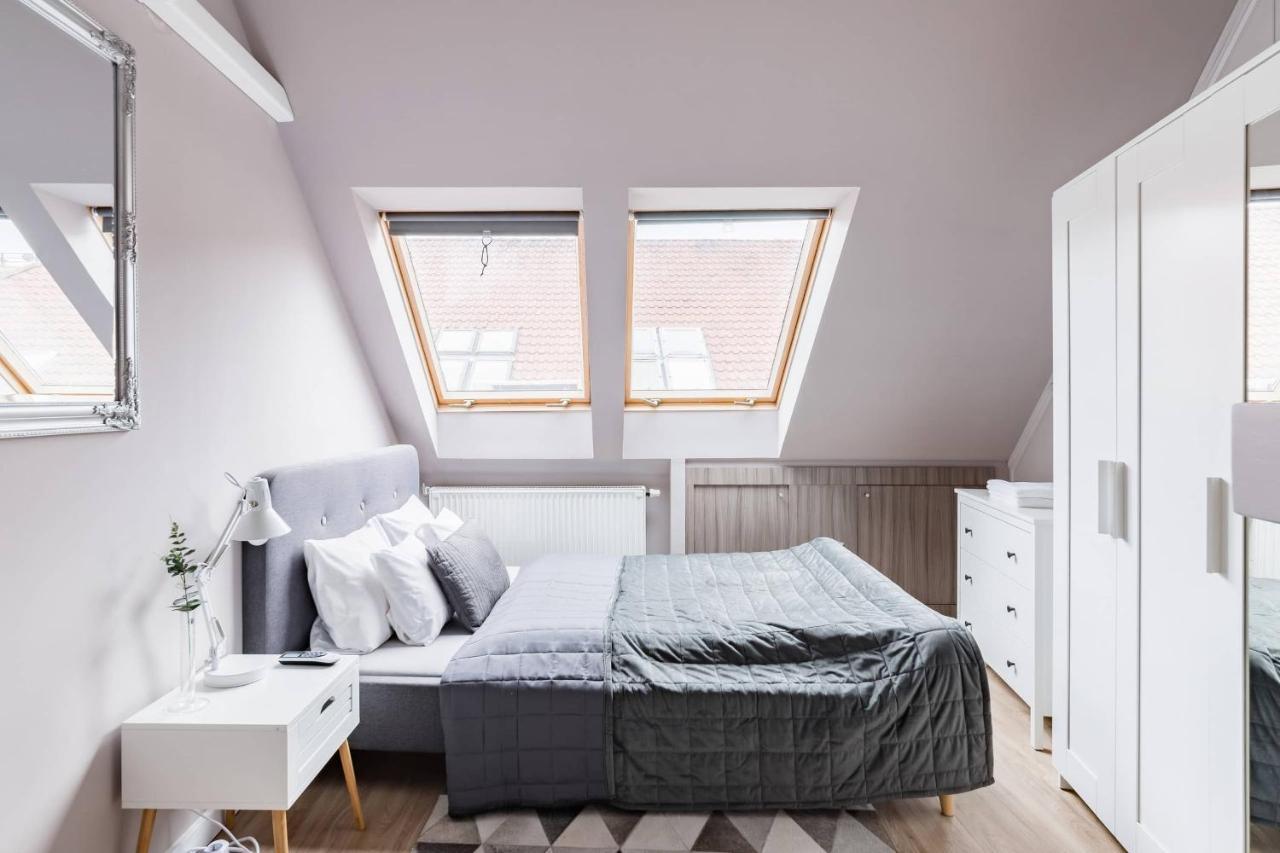 Sunny And Central Penthouse With Private Garage Будапеща Екстериор снимка
